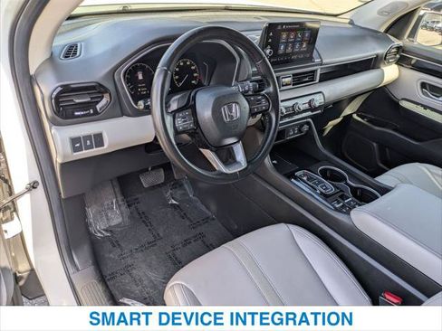 Certified 2024 Honda Pilot Touring image 14