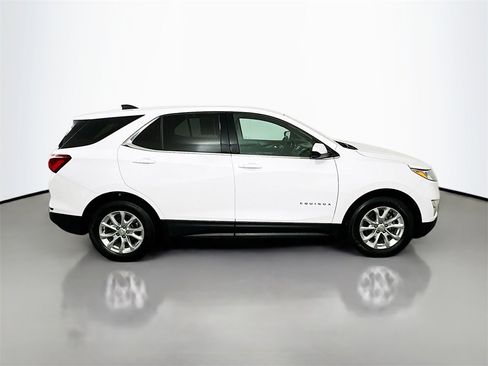 Used 2020 Chevrolet Equinox LT image 8