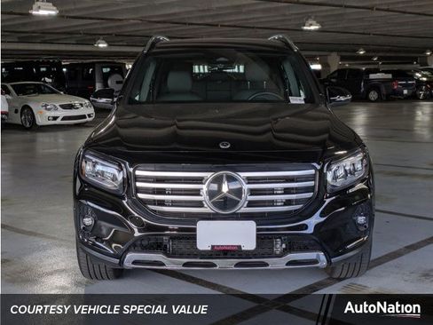 Certified 2025 Mercedes-Benz GLB 250 image 1