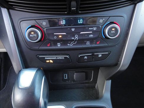 Used 2018 Ford Escape SEL AWD/4WD image 22