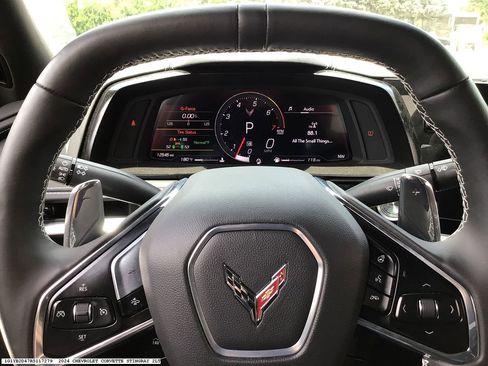 Used 2024 Chevrolet Corvette Stingray Preferred Cpe w/ Z51 Performance Package RWD image 9