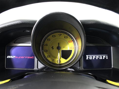 Used 2019 Ferrari 812 Superfast RWD image 46