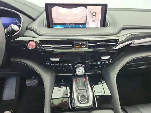 Used 2024 Acura MDX SH-AWD w/ Advance Package image 19