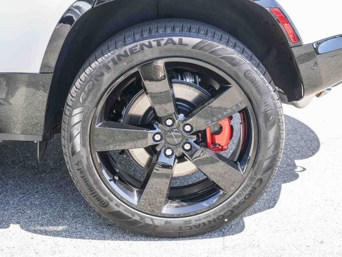 New 2026 Land Rover Defender 110 X AWD/4WD image 11