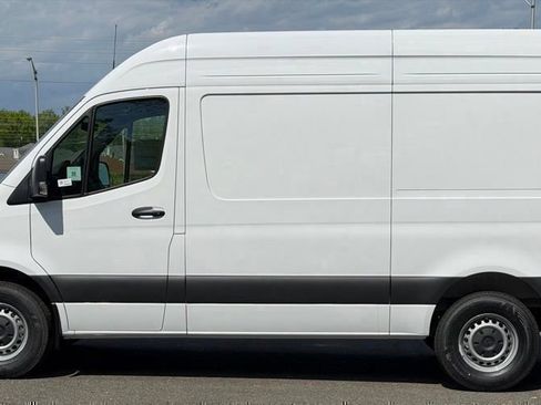 New 2026 Mercedes-Benz Sprinter 2500 image 8