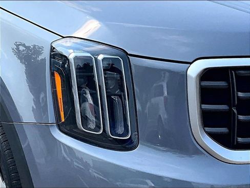 Used 2025 Kia Telluride S AWD/4WD image 33