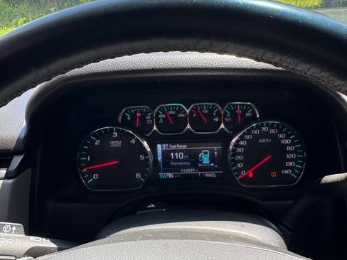 Used 2017 Chevrolet Tahoe LT image 22