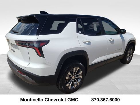 Used 2026 Chevrolet Equinox LT w/ Convenience Package II AWD/4WD image 7