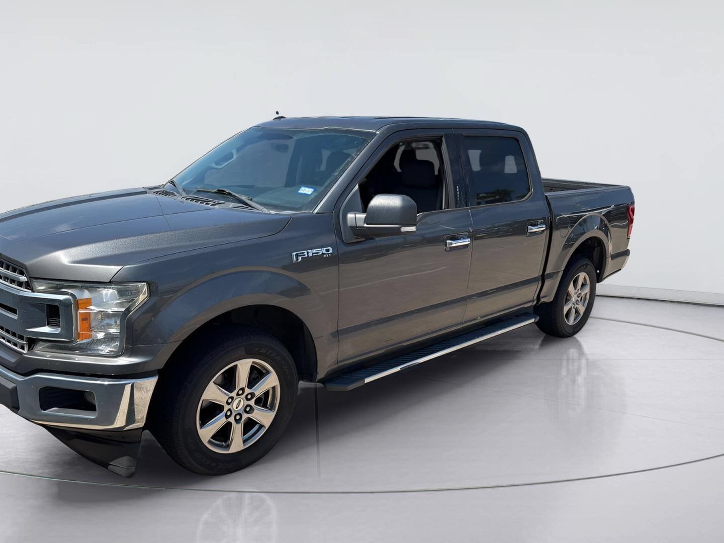 Used 2018 Ford F150 XLT w/ Equipment Group 301A Mid RWD image 1