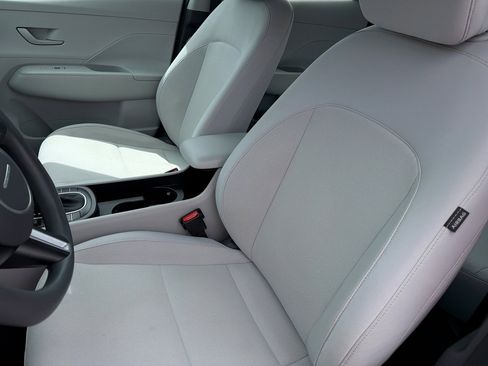 Certified 2024 Hyundai Kona SE AWD/4WD image 18