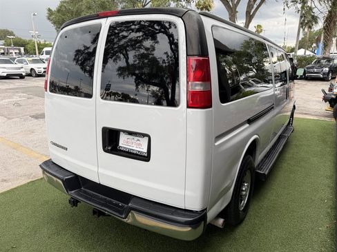 Used 2020 Chevrolet Express 3500 LT w/ LT Preferred Equipment Group RWD image 6
