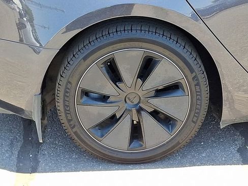 Used 2025 Tesla Model 3 RWD image 25