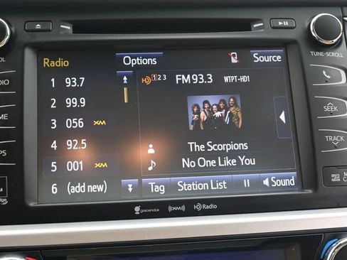 Used 2019 Toyota Highlander Limited image 13