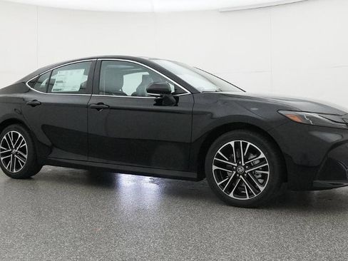 New 2026 Toyota Camry XLE AWD/4WD image 3