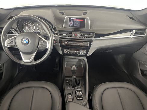 Used 2017 BMW X1 xDrive28i image 10