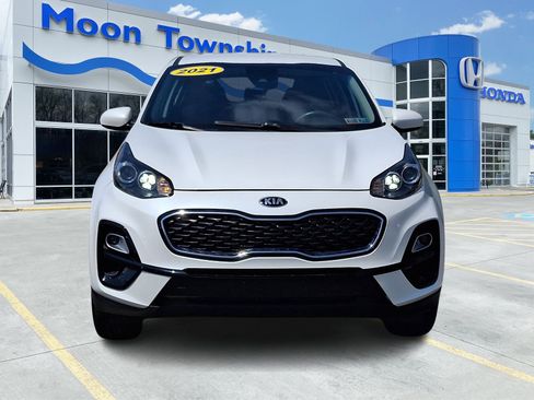Used 2021 Kia Sportage LX AWD/4WD image 2