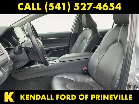 Used 2023 Toyota Camry XSE image 9