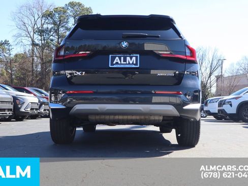 Used 2025 BMW X1 xDrive28i AWD/4WD image 7