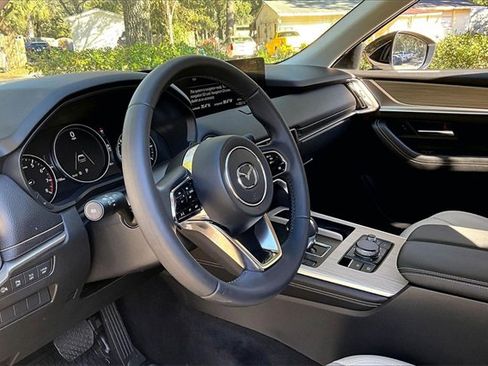 Certified 2025 MAZDA CX-70 3.3 Turbo w/ Preferred Package image 14