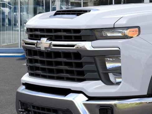 New 2026 Chevrolet Silverado 2500 LT image 13
