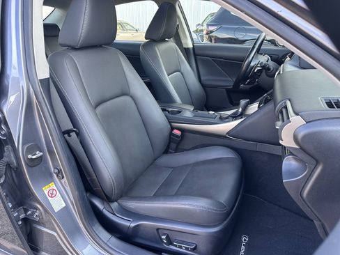 Used 2017 Lexus IS 300 AWD w/ Premium Package image 40