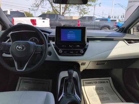 Certified 2025 Toyota Corolla XSE FWD image 12