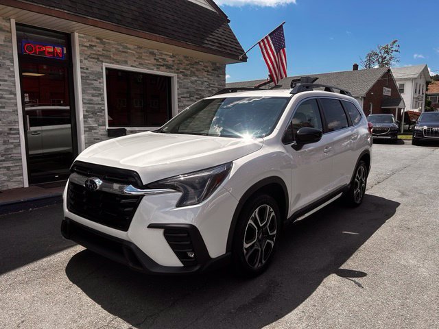 Used 2024 Subaru Ascent Limited AWD/4WD image 1
