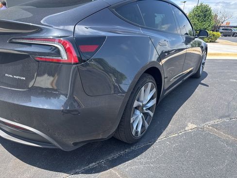 Used 2025 Tesla Model 3 Long Range AWD/4WD image 3