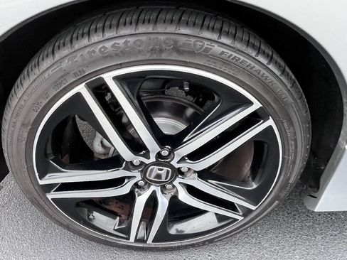 Used 2017 Honda Accord Touring image 21