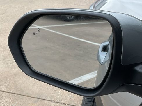 Used 2025 Kia Seltos S image 11