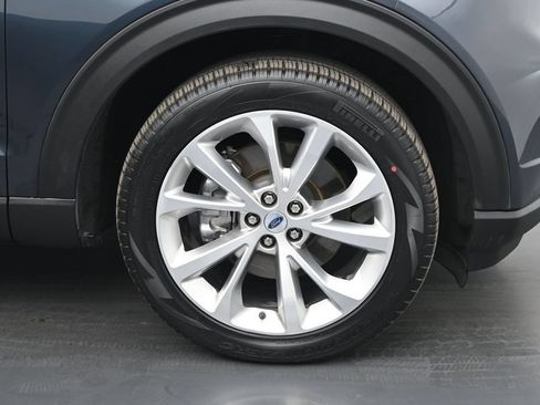 Certified 2023 Ford Explorer Platinum AWD/4WD image 26