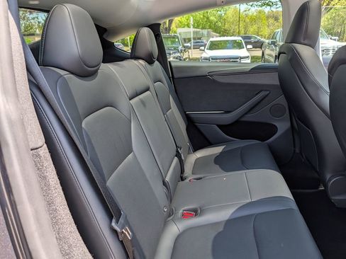 Used 2026 Tesla Model Y Long Range AWD/4WD image 21
