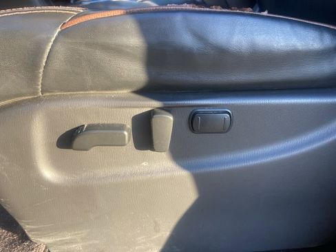 Used 2020 Nissan Armada SL w/ Premium Package image 21