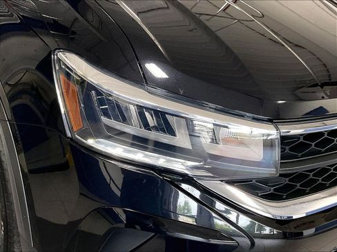 Used 2024 Volkswagen Taos S AWD/4WD image 32