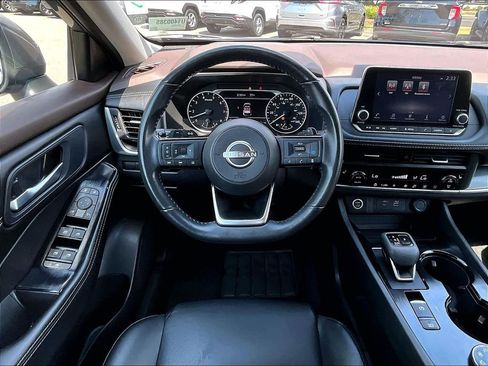 Used 2023 Nissan Rogue SV w/ SV Premium B Package AWD/4WD image 17
