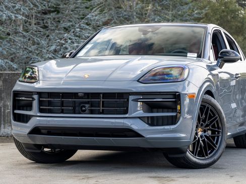 New 2026 Porsche Cayenne S image 7
