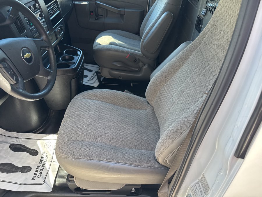 Used 2019 Chevrolet Express 2500 w/ Driver Convenience Package RWD image 18