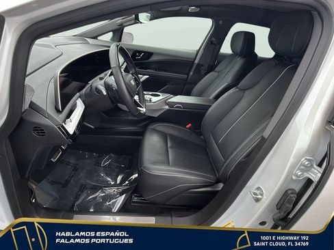 Used 2025 Cadillac Optiq Luxury 2 w/ LPO, Floor Liner Package AWD/4WD image 30