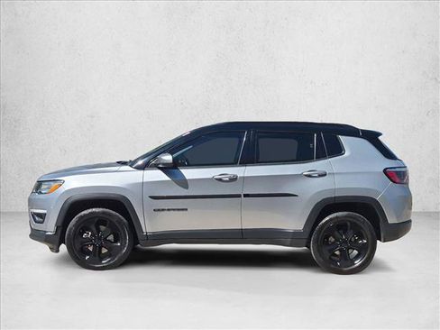 Used 2019 Jeep Compass Latitude AWD/4WD image 9