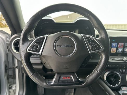 Used 2016 Chevrolet Camaro SS image 28