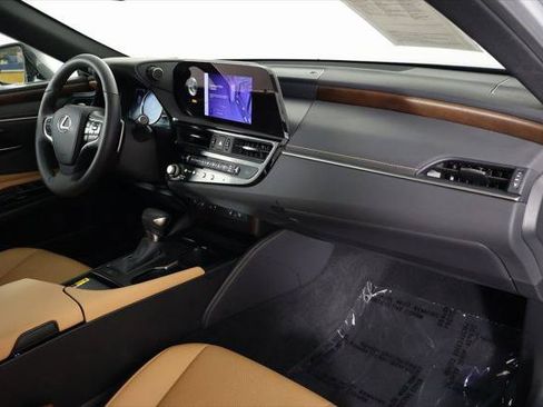 Certified 2024 Lexus ES 350 w/ Premium Package FWD image 9