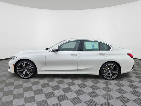 Used 2022 BMW 330i xDrive Sedan w/ Premium Package AWD/4WD image 5