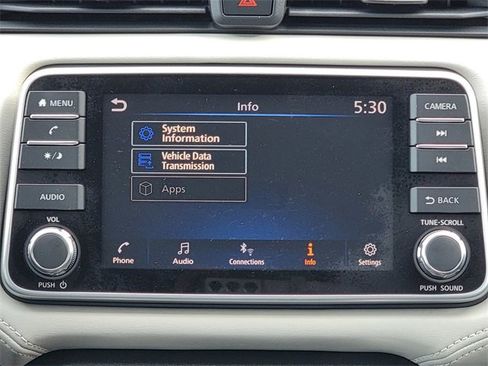 Used 2020 Nissan Versa SV image 29