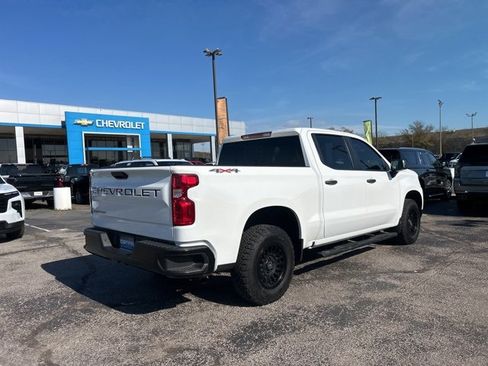 Certified 2024 Chevrolet Silverado 1500 W/T image 3