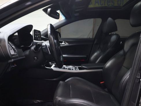 Used 2021 Kia Stinger GT1 image 17