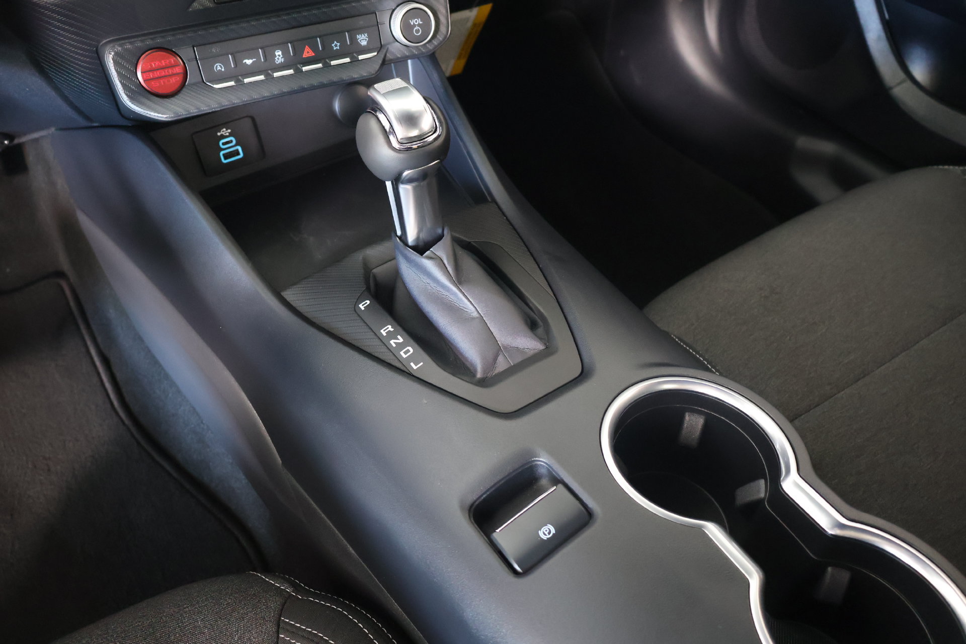 Used 2024 Ford Mustang Coupe RWD image 7