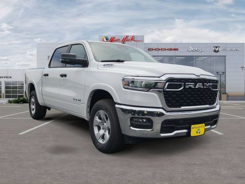 New 2026 RAM 1500 2WD Crew Cab image 7