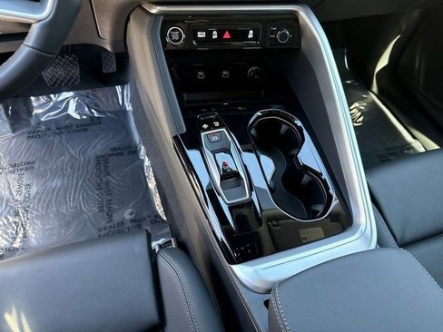 Certified 2025 Audi Q5 Premium Plus w/ Premium Plus AWD/4WD image 18