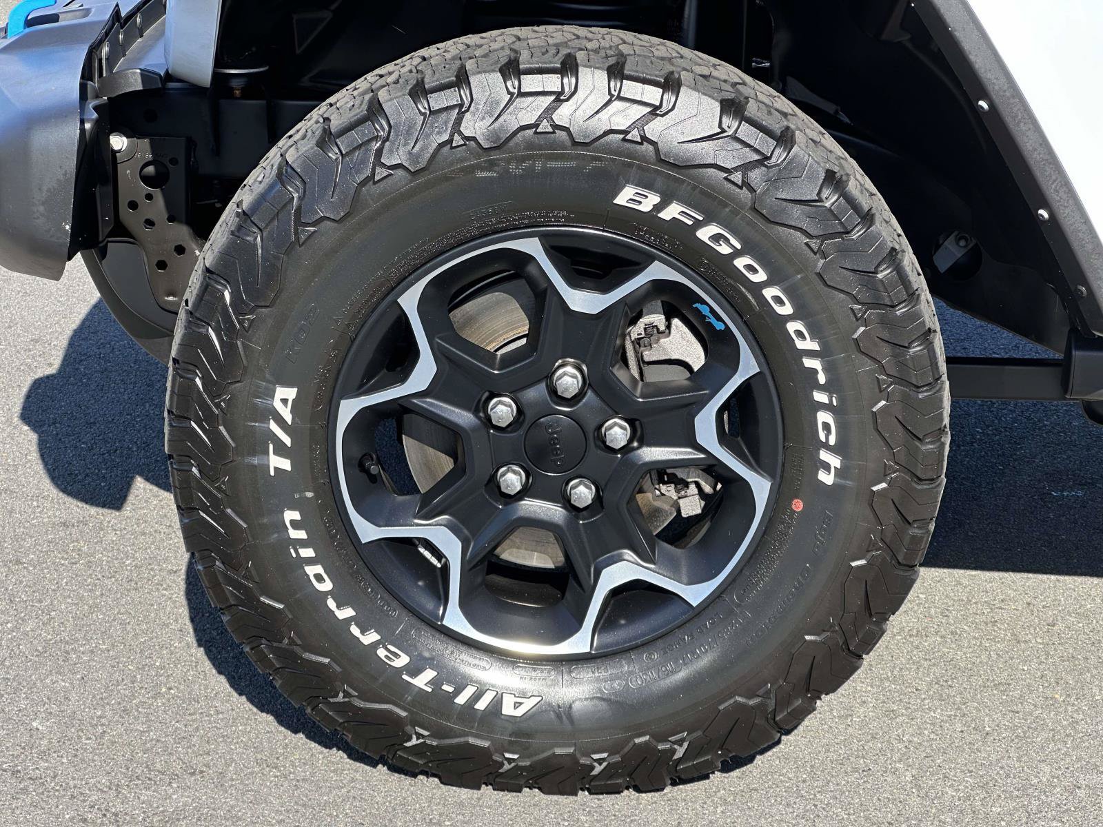 Used 2023 Jeep Wrangler Unlimited Rubicon 4xe AWD/4WD image 7
