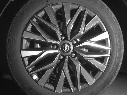 Used 2025 Nissan Altima 2.5 SV image 12